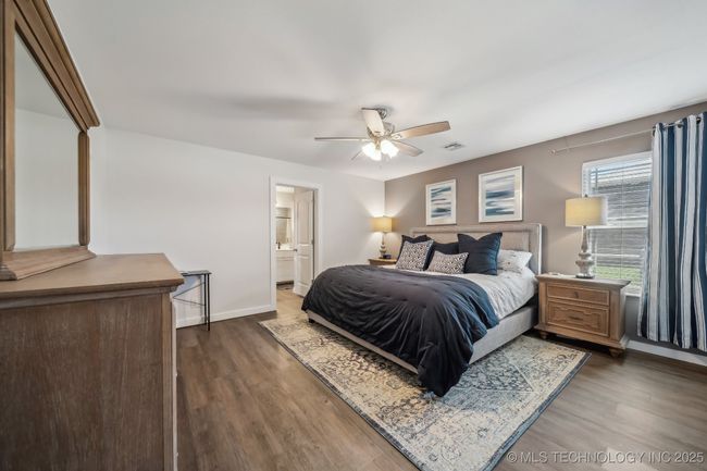 11001 117 Th East Pl, House other with 3 bedrooms, 2 bathrooms and null parking in Owasso OK | Image 15