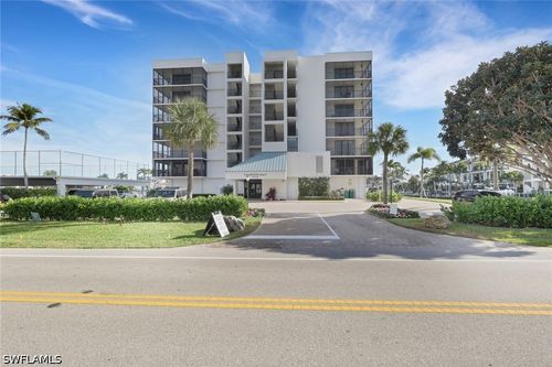 162-10420 Gulf Shore Dr, NAPLES, FL, 34108-2080 | Card Image