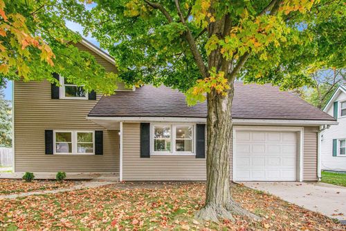 751 S Locke St, Nappanee, IN, 46550-2523 | Card Image