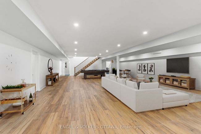 425 Ginger Cres, House other with 5 bedrooms, 4 bathrooms and 6 parking in Metcalfe ON | Image 37