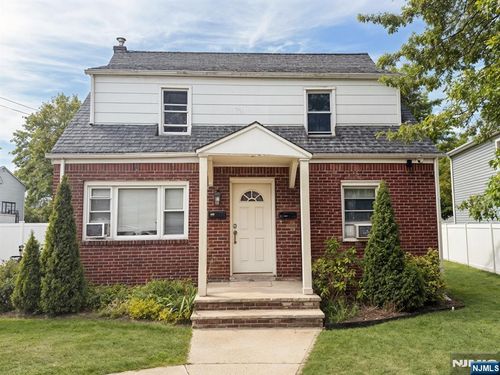 2nd-420 S Prospect Ave, Bergenfield, NJ, 07621-3336 | Card Image