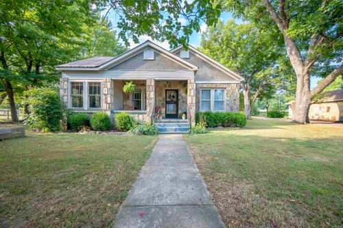 20 Moore Ave, Batesville, AR, 72501-9440 | Card Image
