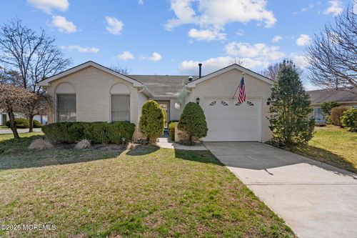 1523 Heatherleaf Ln, Toms River, NJ, 08755-0822 | Card Image