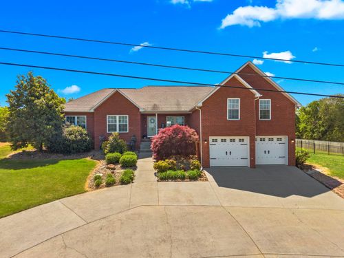 683 Privet Dr, Dandridge, TN, 37725-6193 | Card Image