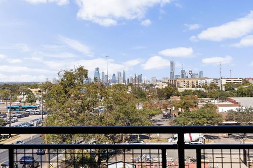 527-4315 S Congress Ave, Austin, TX, 78745-1105 | Card Image