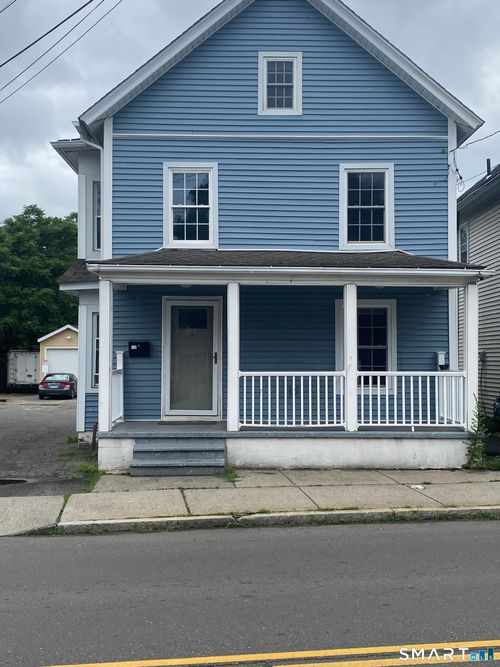 30 Wildman St, Danbury, CT, 06810-6836 | Card Image