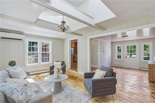 3 Sundale Rd, Cranston, RI, 02921-2011 | Card Image