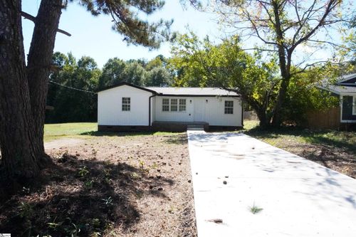 12 Scott Drive, Greenville, SC, 29611 | Card Image