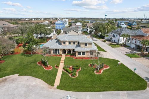 3934 Tres Dr, Galveston, TX, 77554 | Card Image