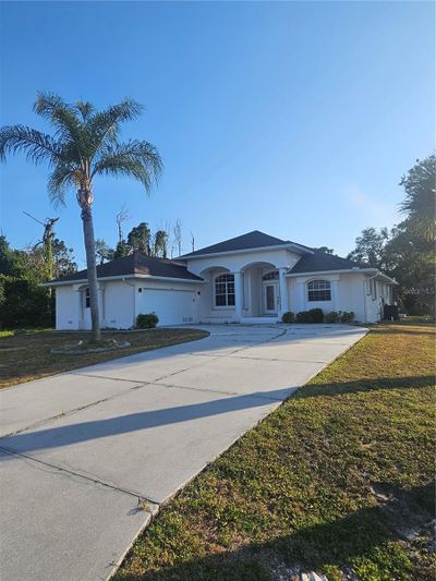 15 Tee View Place, House other with 3 bedrooms, 3 bathrooms and null parking in Rotonda West FL | Image 1