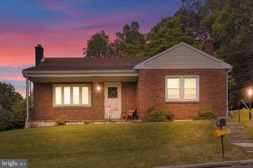 430 Summit Ave, SHILLINGTON, PA, 19607-1429 | Card Image