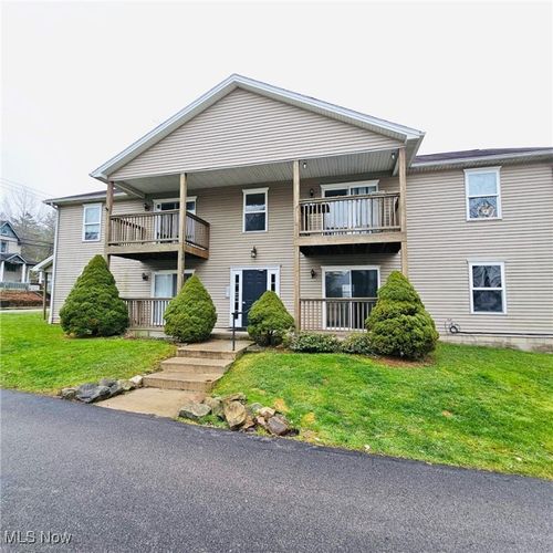 77 W Wood St, Lowellville, OH, 44436-2102 | Card Image