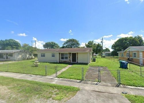 3222 Nw 182nd St, Miami Gardens, FL, 33056-3440 | Card Image