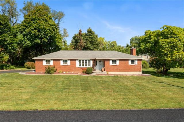 Acorn Dr, Coopersburg, PA 18036