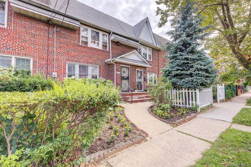 161-10 84th Rd, Jamaica, NY, 11432-1729 | Card Image