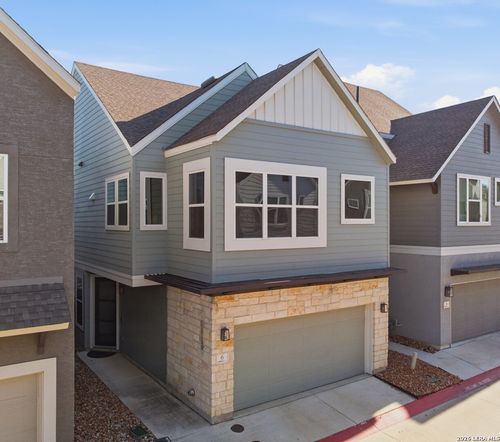 5843 Whitby Rd, San Antonio, TX, 78240-4840 | Card Image