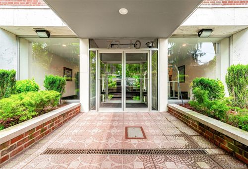 apt-5b-72 112th St, Forest Hills, NY, 11375-5494 | Card Image