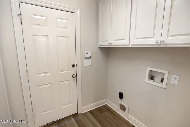 503 W Abbey Pl - 13 | Image 29