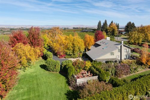 7610 Scenic Dr, Yakima, WA, 98908-1065 | Card Image