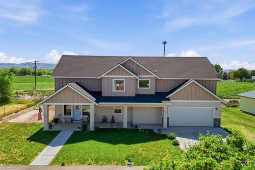 233 Well Rd, Marsing, ID, 83639-5109 | Card Image