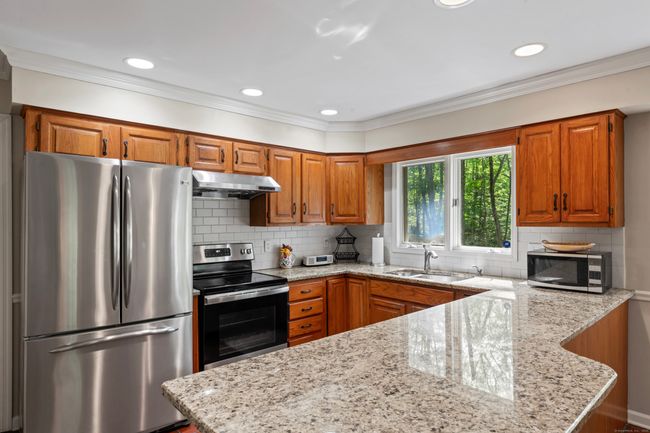 6 Middlebrook Pond Rd, House other with 4 bedrooms, 3 bathrooms and null parking in Redding CT | Image 13