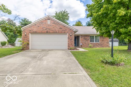 320 Southway Ct, Bargersville, IN, 46106-8459 | Card Image