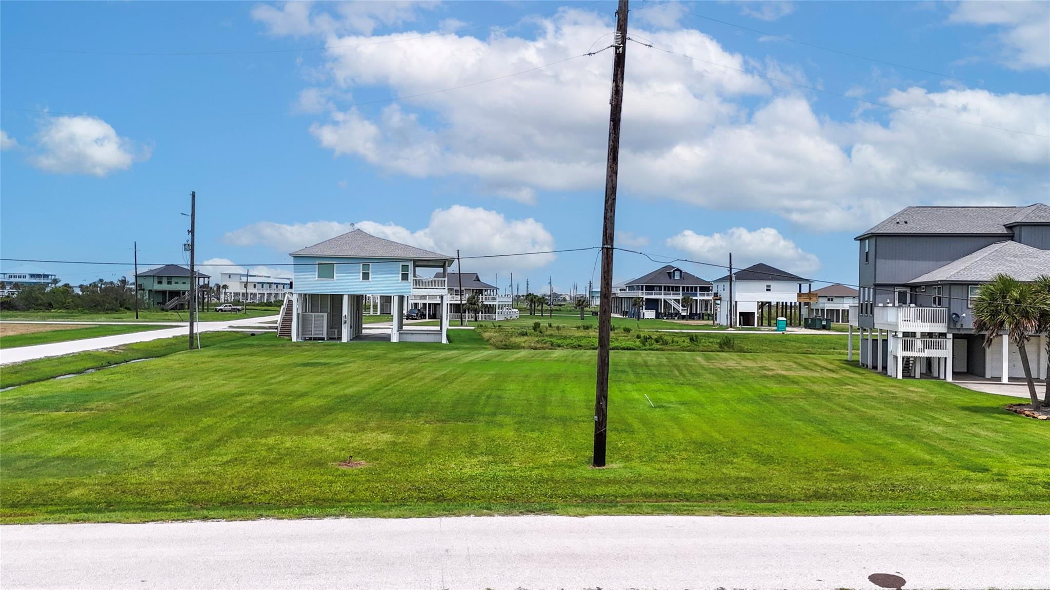 Land in Crystal Beach 2