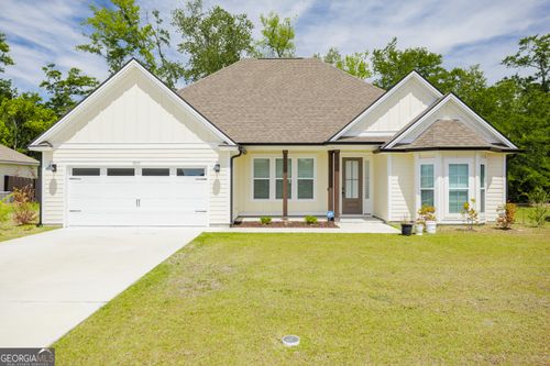 3033 Reynolda Dr, Hahira, GA, 31632-1366 | Card Image