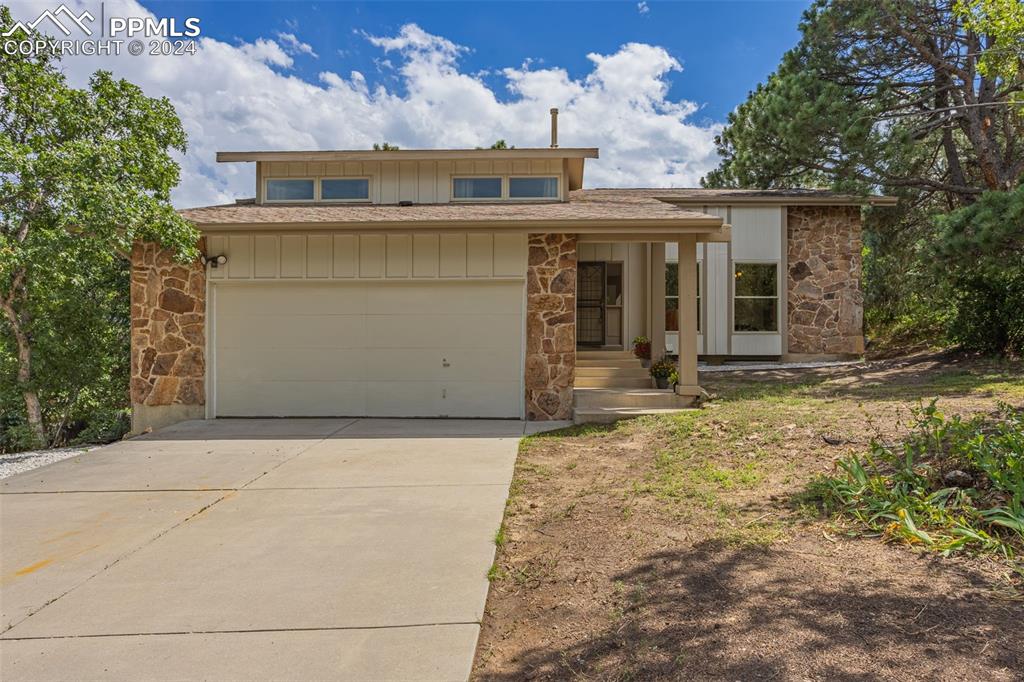 Fairoak Dr, Colorado Springs, CO 80918