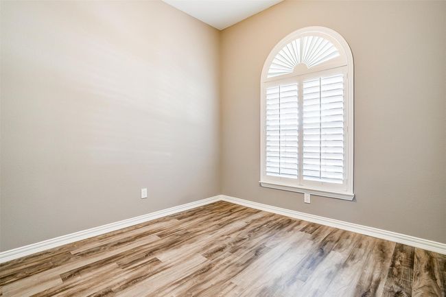 8113 Springmoss Dr, House other with 3 bedrooms, 2 bathrooms and null parking in Plano TX | Image 8