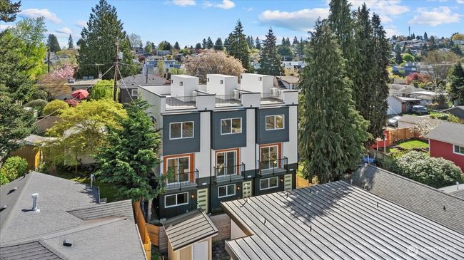 A - 6032 42 Nd Ave Sw, Townhouse with 3 bedrooms, 3 bathrooms and null parking in Seattle WA | Image 27