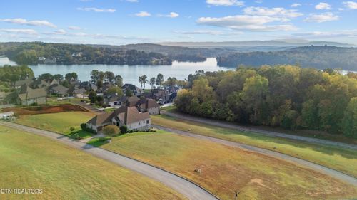 220 Grandville Ct, Vonore, TN, 37885-5357 | Card Image