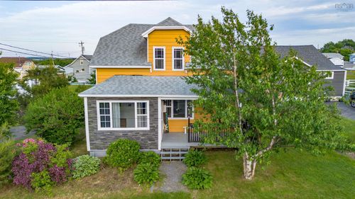 626 St Joseph St, New Waterford, NS, B1H4G6 | Card Image