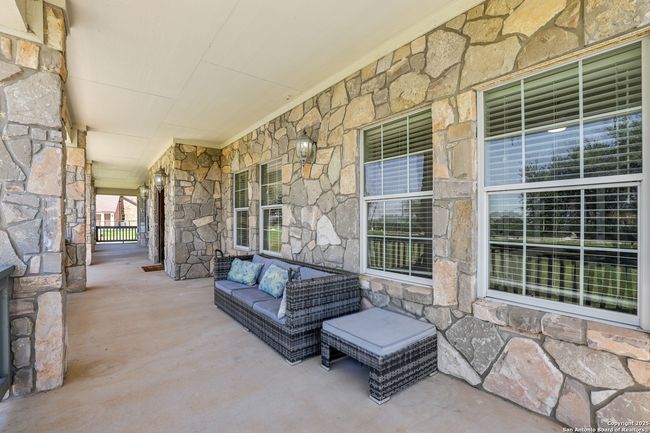 269 Red Rose St, House other with 4 bedrooms, 4 bathrooms and null parking in Spring Branch TX | Image 5