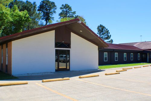 4265 E Lucas Dr, Beaumont, TX, 77708-5516 | Card Image