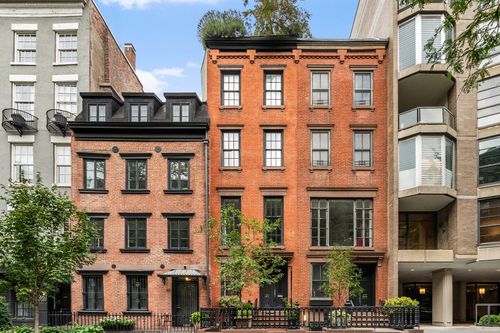 43 W 12th St, New York, NY, 10011-8501 | Card Image
