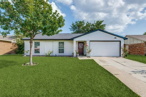 5569 Ragan Dr, The Colony, TX, 75056-1341 | Card Image