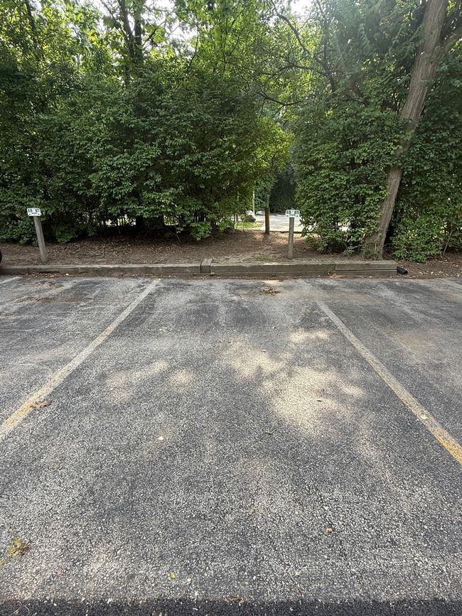 Parking space | Image 18