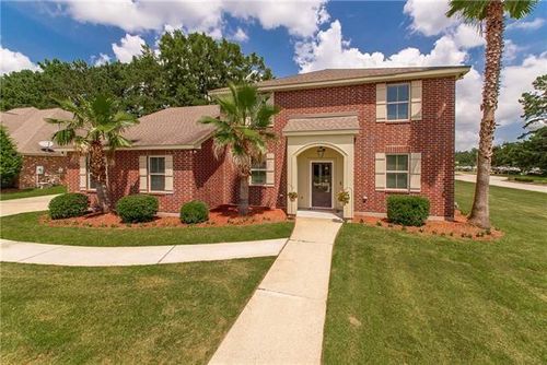 300 Place Saint Julien, Covington, LA, 70433-8150 | Card Image