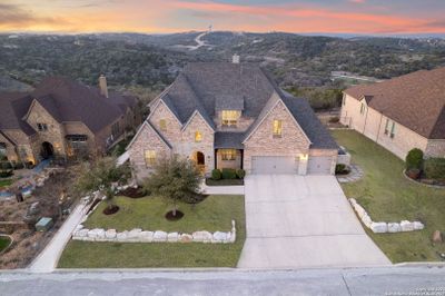 8335 Winecup Hl, House other with 4 bedrooms, 4 bathrooms and null parking in San Antonio TX | Image 3