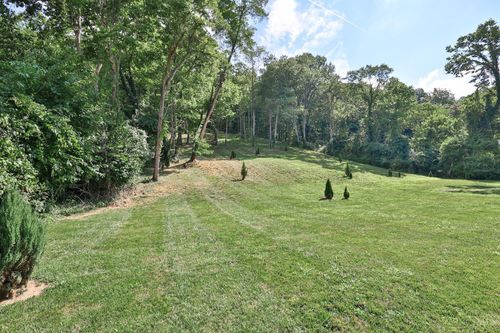 8410 Old Kellogg Rd, Cincinnati, OH, 45255-4649 | Card Image