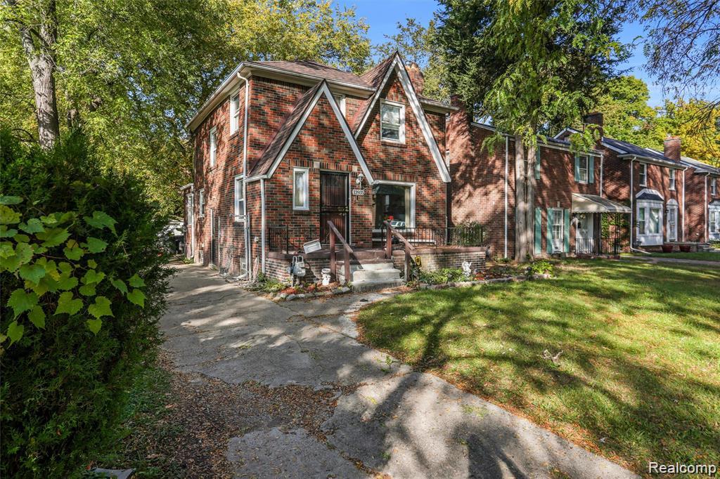 Residential in Detroit 3