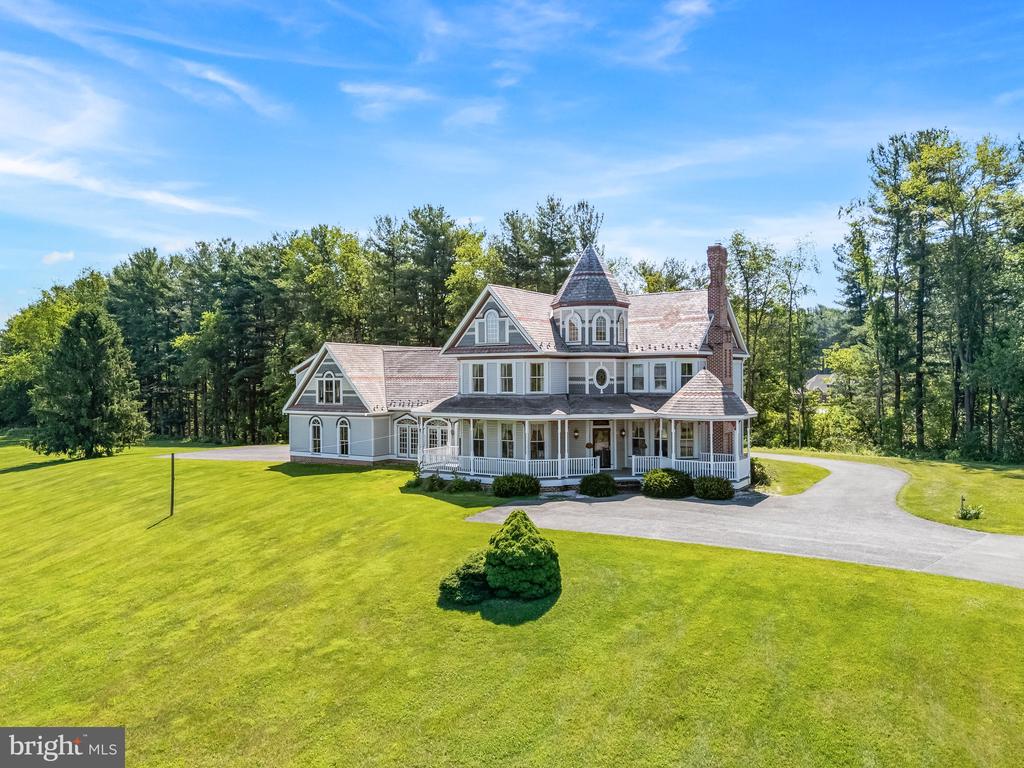 Residential in MOUNT AIRY 4