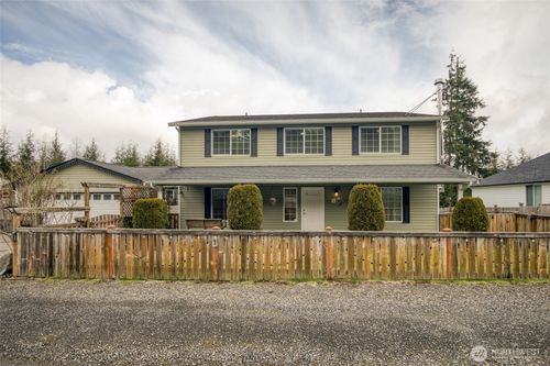828 Ocean Avenue, Cosmopolis, WA, 98595 | Card Image