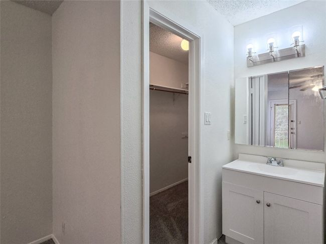 APT-103 - 8418 Fathom Cir, Condo with 2 bedrooms, 2 bathrooms and 2 parking in Austin TX | Image 17