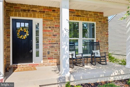 134 Atlantis Ln, LAKE FREDERICK, VA, 22630-2099 | Card Image