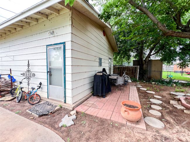 1408 N Avenue J, House other with 3 bedrooms, 2 bathrooms and null parking in Haskell TX | Image 35