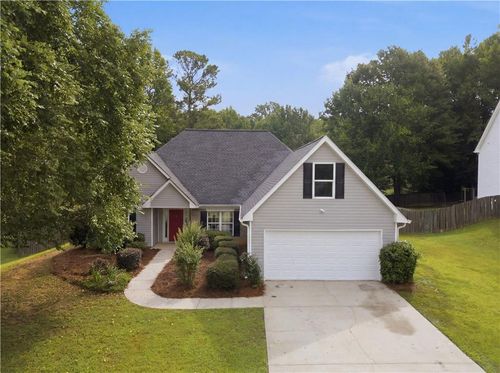 2500 Huntington Dr, Loganville, GA, 30052-6752 | Card Image