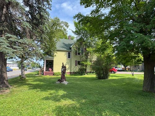 836 7th Ave, Two Harbors, MN, 55616-1458 | Card Image