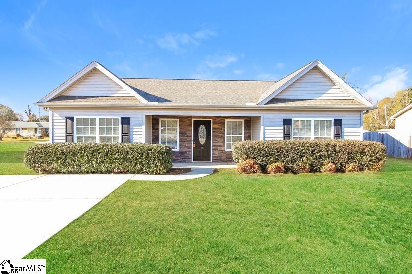 Katie Dr, Greenville, SC 29617